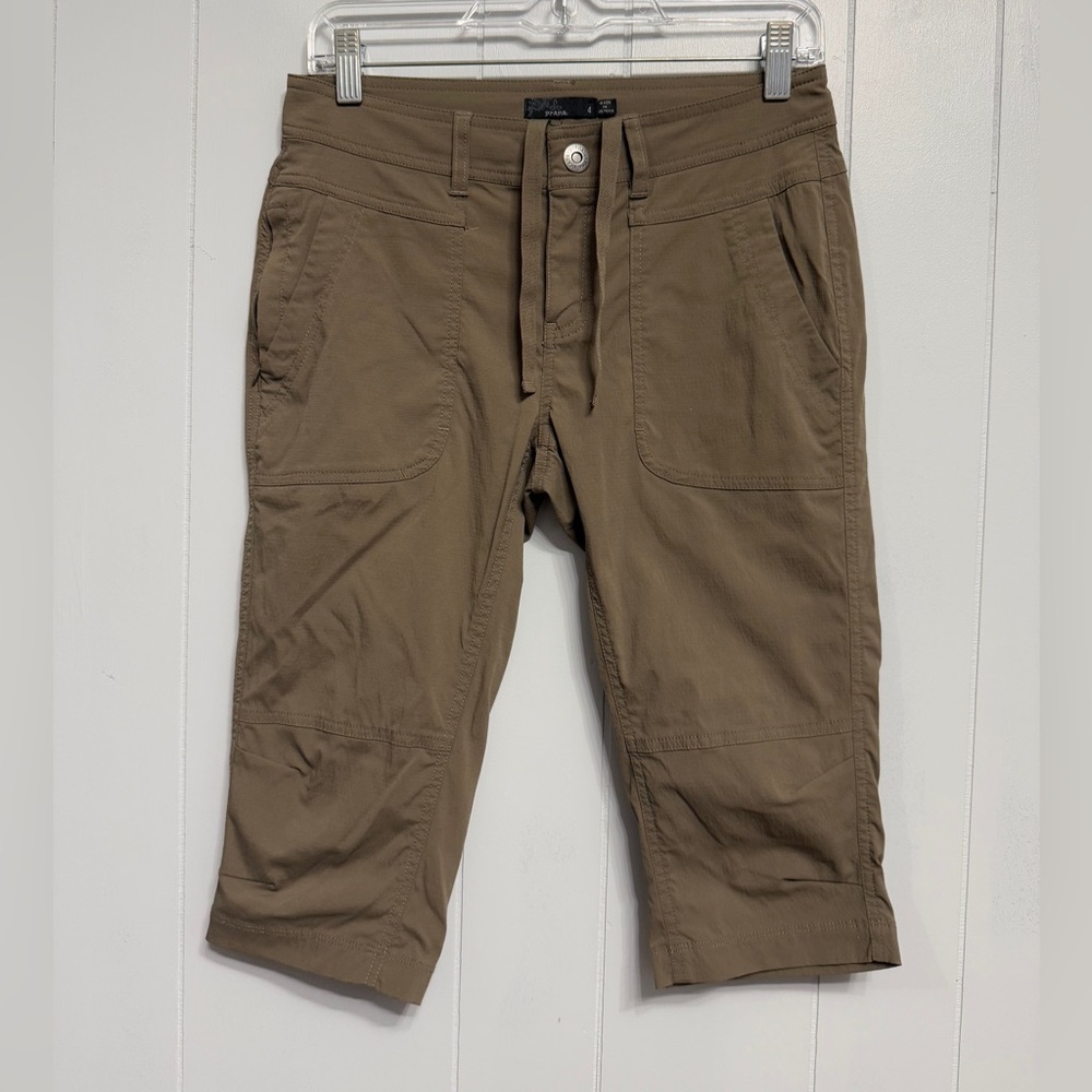 Prana Men's Knee-Length Stretch Shorts in Brown